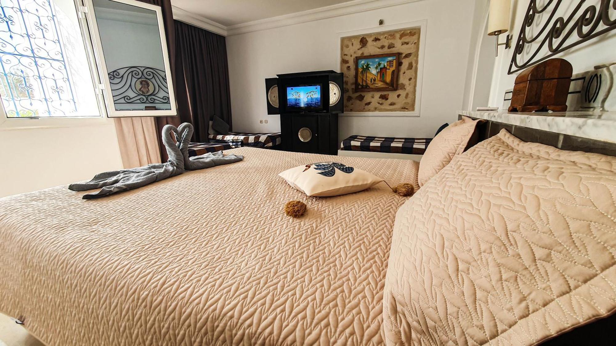 Le Patio De Mezraya Bed & Breakfast Mezraia Екстериор снимка