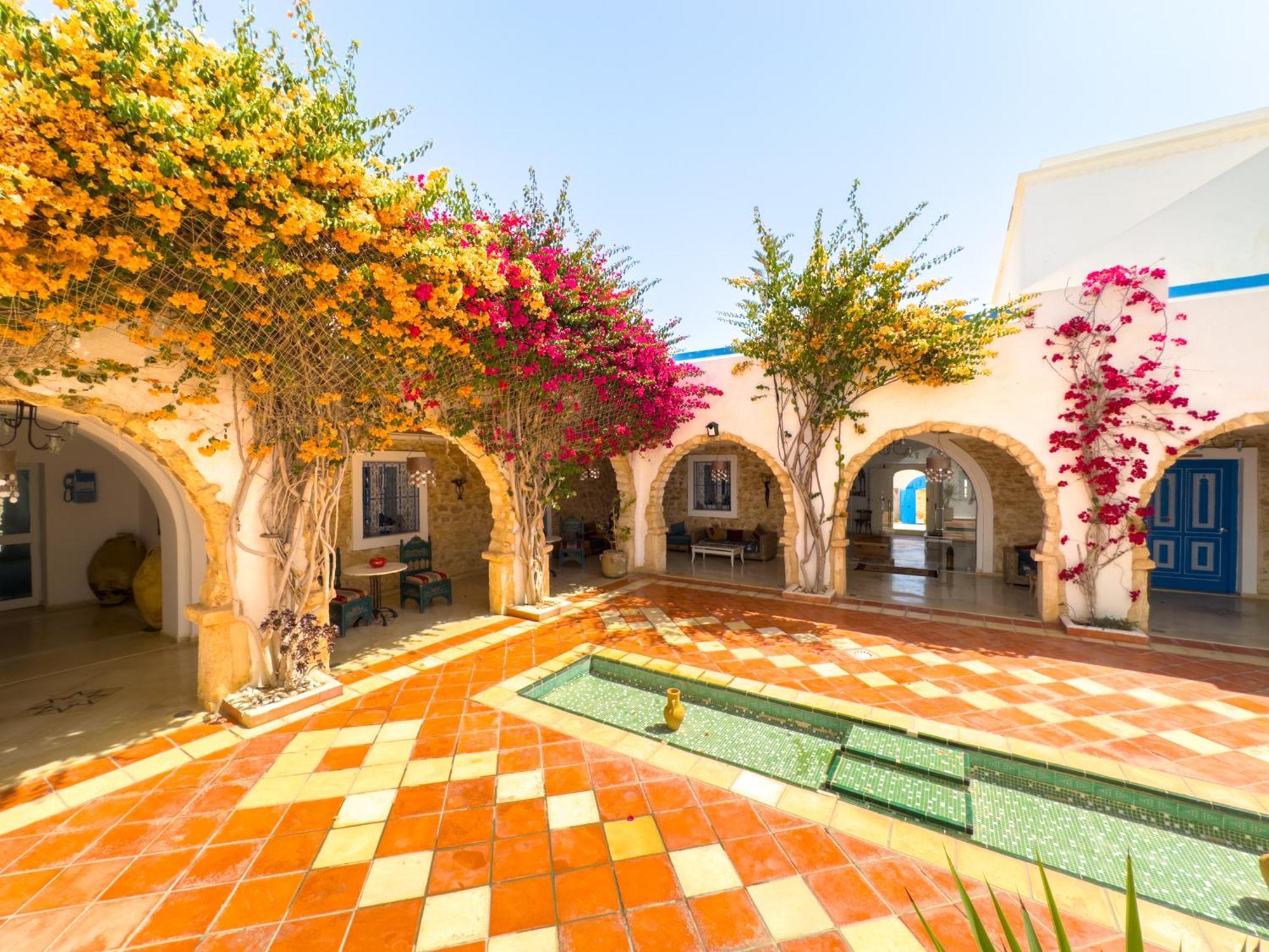 Le Patio De Mezraya Bed & Breakfast Mezraia Екстериор снимка
